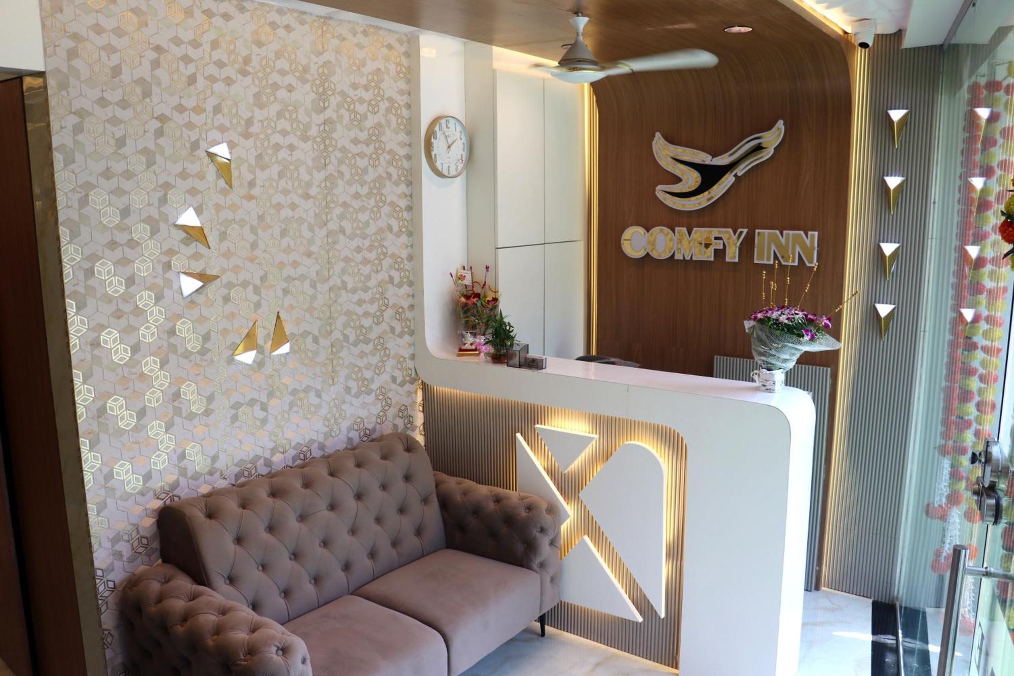 Hotel Comfy Inn Мумбаи Экстерьер фото